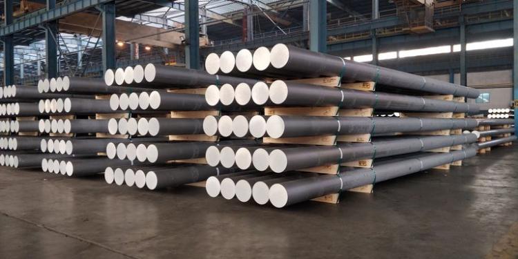 Vedanta Aluminium lanza palanquillas de alta velocidad para la industria global de la extrusión